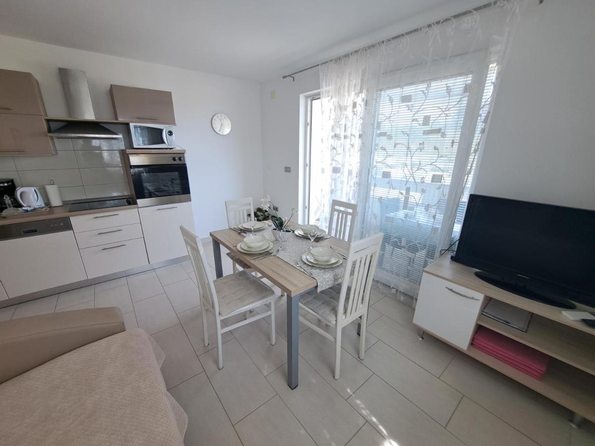 Apartments Fran I باشْكا المظهر الخارجي الصورة
