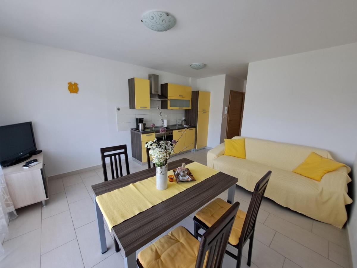 Apartments Fran I باشْكا المظهر الخارجي الصورة